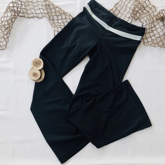 GAP Pants - GAP body M pants